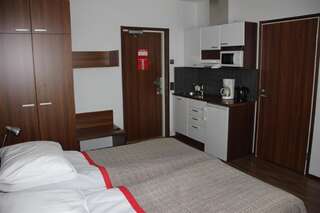 Мотели Motel SEO Muonio Муонио Двухместный номер с 2 отдельными кроватями и сауной-11